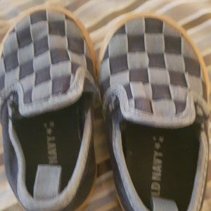 boys  old navy shoes